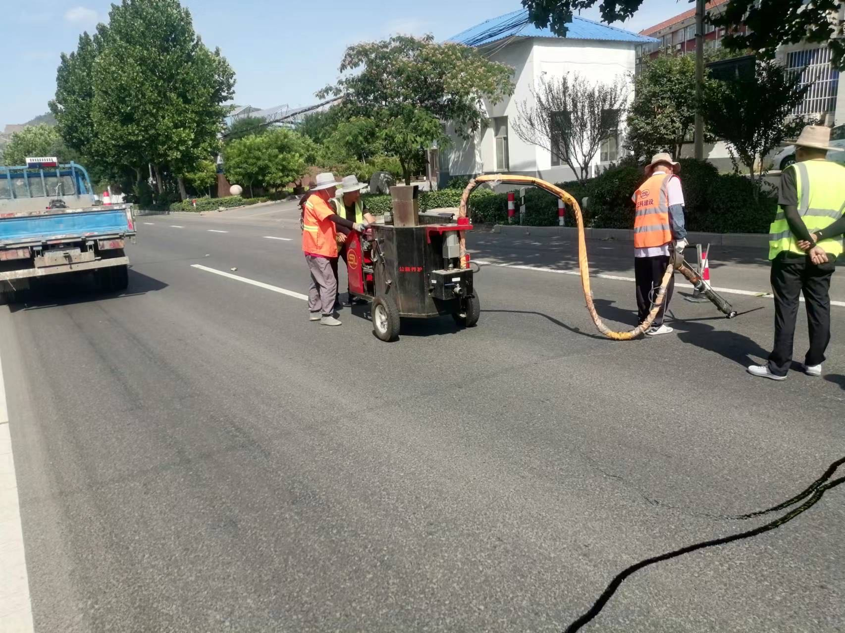 淄川国省道小修第一批季节路面小修顺利收官62